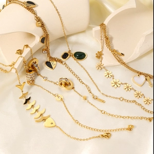 Gold plated titanium steel chain bracelet and necklace set with heart pearl charms