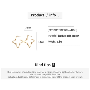 Detail product info chart for 18K gold plated clover earrings with 4.1cm dimensions