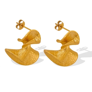 Irregular Fan Shaped Stainless Steel Earrings Vintage Hammered Textured Distorted Pleated Stud Earrings For Women