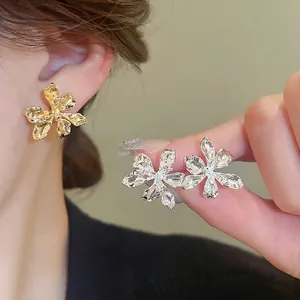 Floral Stud Earrings With 925 Sterling Silver Earring Post Irregular Wrinkled Texture Metal Vintage Elegant Jewelry Women