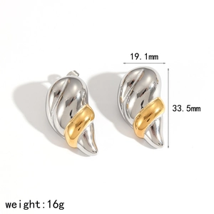 Détails des boucles d'oreilles bicolores en acier avec dimensions de 19,1 mm de large