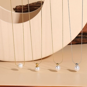 Freshwater Pearl Pendant Necklace Titanium Steel Chain Minimalist Elegant Jewelry For Women Light Luxury Style