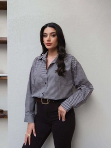 Women's vintage plaid long sleeve shirt with lapel collar and single breasted buttons