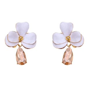 Boucles d'oreilles vintage avec fleurs en émail blanc et cristaux de goutte champagne