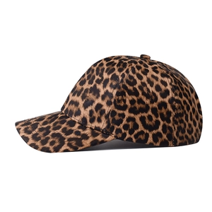Berretto da baseball impermeabile in pelle PU con stampa leopardata per l'autunno e l'inverno
