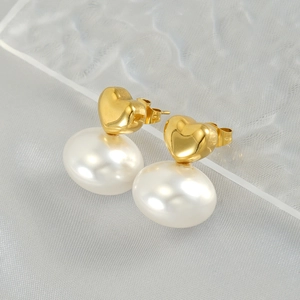 Heart Artificial Pearl Stud Earrings Vintage Elegant Gold Plated Stainless Steel Jewelry For Women Lightweight Luxury Fashionable