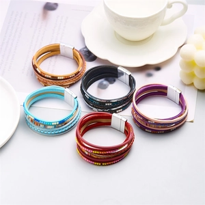 Bracelets multicouches en cuir tressé bohème avec fermoirs magnétiques en métal poli