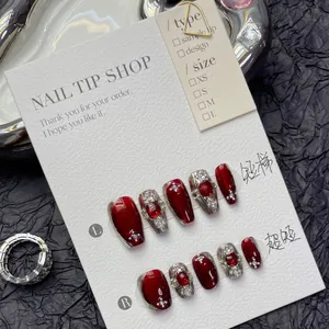 Uñas Postizas de Lujo Hechas a Mano Ojo de Gato Rojo Vino Diseño Vintage con Relieve Decoradas con Strass Juego de Uñas