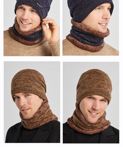 Close-up of thick fleece lining inside the men's winter knit beanie and scarf set