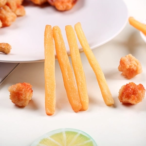 Realistic artificial chicken wings and golden french fries model for restaurant display