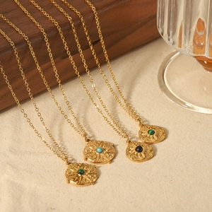 Stainless Steel Sun Hammered Pendant Necklace 18K Gold Plated Round Inlaid Gemstone Retro Fashion Jewelry For Women