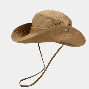 Cappello parasole kaki a tesa larga con cordoncino antivento e occhielli traspiranti