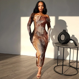 Robe Midi Imprimé Marbre Marron Épaules Dénudées Manches Longues Moulante Rétro Streetwear Femme