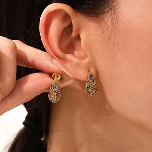 Orecchini a Bottone a Goccia in Acciaio Inossidabile Placcato Oro 18K PVD Zirconia Geometrici Gioielli Moda Donna