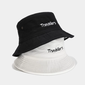 Washable cotton bucket hats with Traveller's embroidery in black and white colors