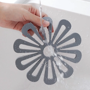 Tovaglietta spessa in silicone nordico a forma di fiore grigio, facile da pulire