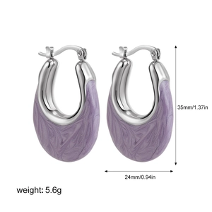 Detail view of U-shaped enamel earrings with purple marble pattern showing 35mm height scale