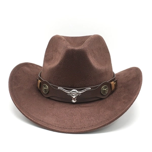 Chapeau de cowboy western classique en daim marron avec emblème tête de taureau