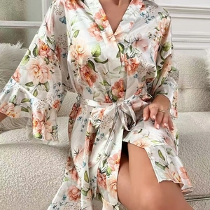 Peignoir en satin pour femme avec imprimé fleuri, col en V et manches cloches élégantes