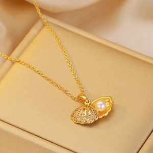 French retro gold shell necklace with white pearl and sparkling zircon pendant