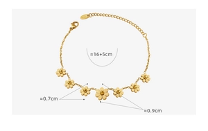 Dettaglio del bracciale margherita in oro 18K con misure e marchio inciso K18
