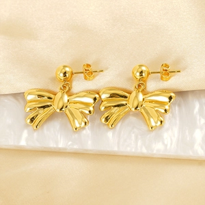 Elegant 18k gold plated stainless steel bow earrings with a polished mirror finish