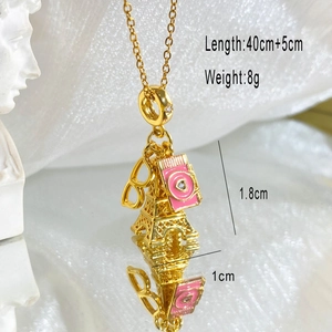 Macro view of Eiffel Tower pendant with camera detail and 40+5cm chain measurement