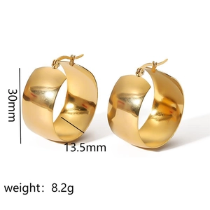 Poliierte 18k vergoldete 30mm breite C-förmige Edelstahl-Creolen für Damen Mode
