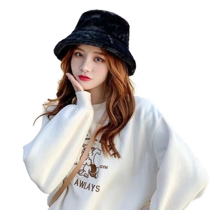 Thickened faux rabbit fur bucket hat for women in black plush warm winter style