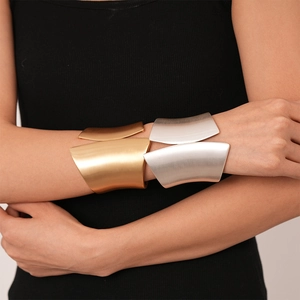 Irregular Wide Metal Cuff Bracelet For Women Alloy Geometric Open Bangle Minimalist Statement Brushed Jewelry Matte