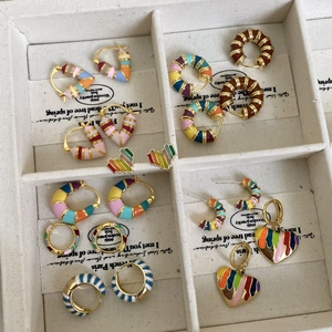 Boucles D'oreilles Créoles Émail Arc-en-ciel Avec Tige En Argent Sterling 925 Plaquées Or Bijoux Coeur Rond Femmes
