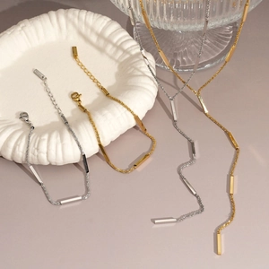 Minimalist stainless steel chain necklace and bracelet set with rectangular bars
