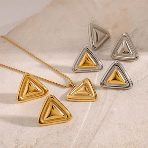 Chunky Dreieck Ohrringe und Halskette Set aus 18k vergoldetem Edelstahl in Gold und Silber