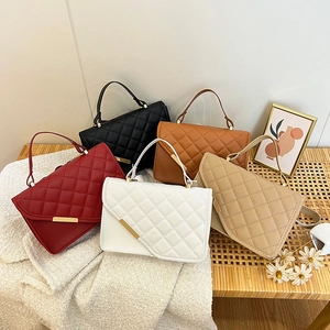 Fashion Women Quilted Rhombus Shoulder Bag PU Leather Flap Crossbody Bag With Metal Decor Small Square Handbag Purses
