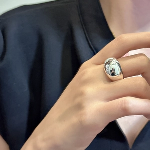 Polished S925 sterling silver chunky dome ring for women with minimalist bold metal design