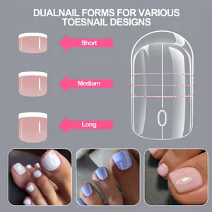 Detail van heldere dubbele nagelvormen voor teennagels met verstelbare lengtes en kleuren