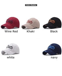 Primer plano de gorras de algodón vintage con bordado 3D Classic en cinco colores