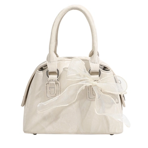 Sac à main Boston beige chic avec nœud en dentelle et finition en similicuir brillant