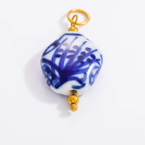 Blue and white porcelain pendant with gold metal beads for jewelry DIY necklace
