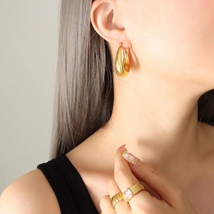 Chic 18K gold plated U-shaped drop earrings and square zircon ring set for women