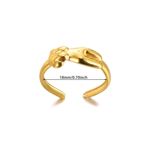 Close-up of gold-plated rabbit ring showing an 18mm inner diameter size measurement