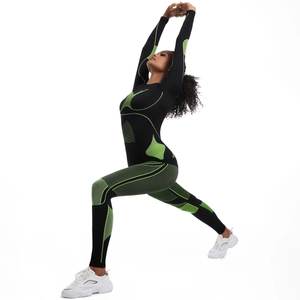 Ensemble de sport sans couture pour femme avec haut à manches longues et legging de yoga