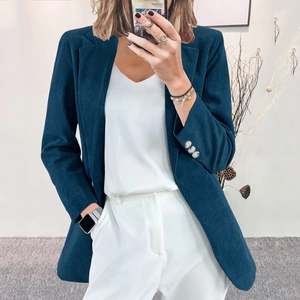 Veste blazer en velours côtelé bleu sarcelle foncé pour femme avec coupe ajustée
