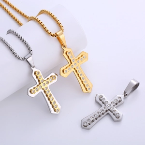 Collier double couche en acier inoxydable avec pendentif croix zircon doré et argent