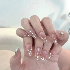 Handmade Long Almond Press On Nails With Rhinestone Artificial Pearl Metal Chain Blush Pink Gradient For Women Elegant Manicure