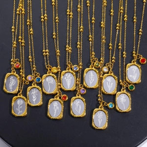 Vintage 18K gold plated necklace with floral square resin pendant and small gemstones