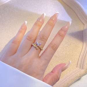 Exquisite gold-plated open ring with colorful gemstones and butterfly flower design