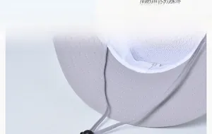 Détail du chapeau de soleil avec doublure en maille respirante et sangle coupe-vent réglable
