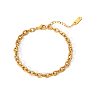18K gold plated stainless steel chunky oval link chain bracelet with knurled texture