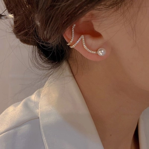 Wave Line Ear Crawler Earrings With Faux Artificial Pearl And Rhinestone Silver Earring Post Elegant Fashion Jewelry For Women